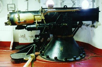 5-inch gun on the Cruiser Olympia